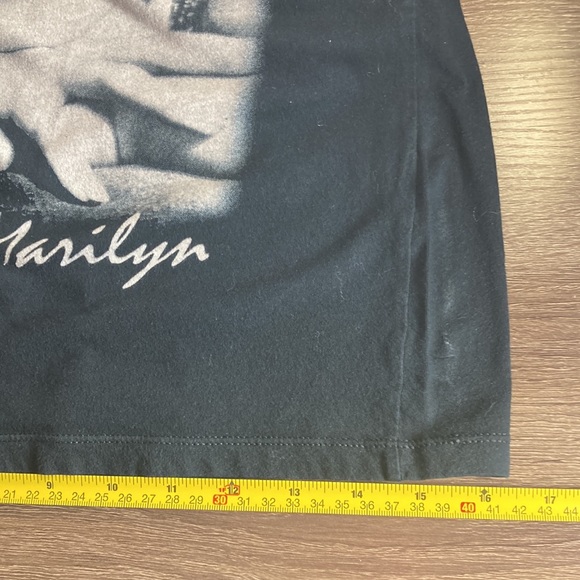 Womens Small Marilyn Monroe Tee Black - Picture 8 of 8